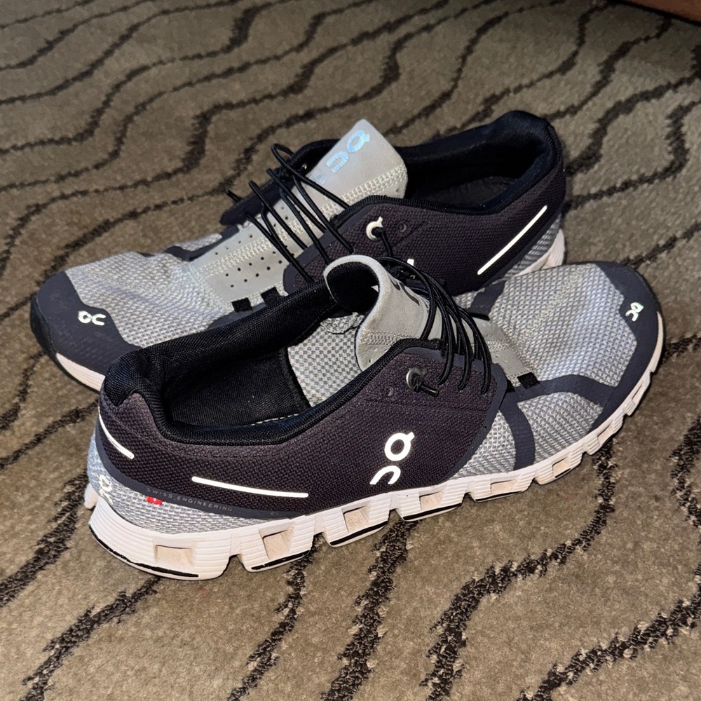 On Running Men's Black and White Athletic Shoes